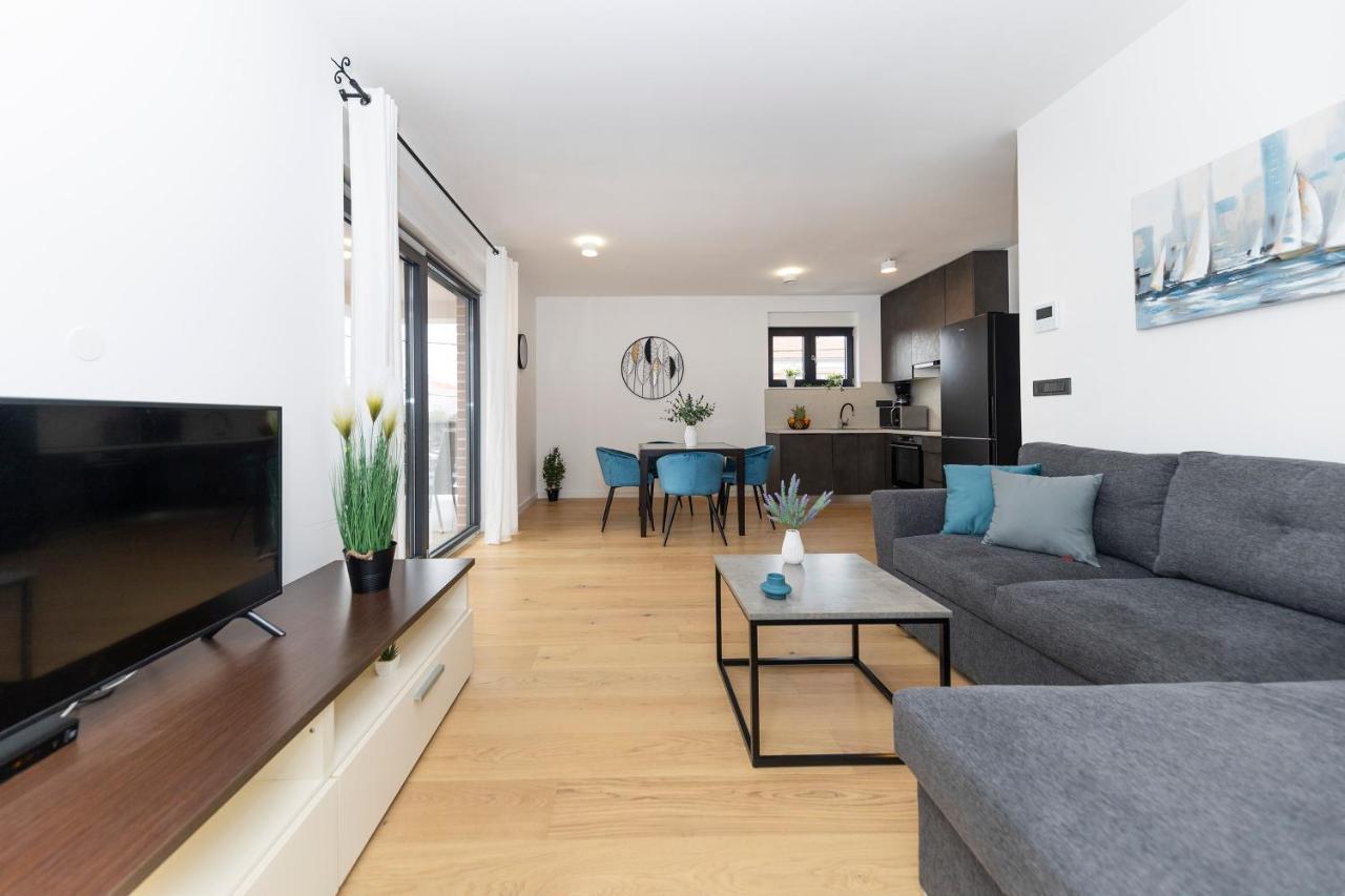 Apartment Marianne , Parking Free , 2 Bedroom & 2 Bathroom , Modern & Cozy ザダル エクステリア 写真