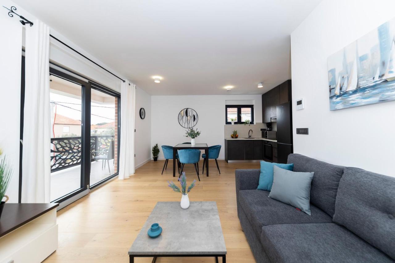 Apartment Marianne , Parking Free , 2 Bedroom & 2 Bathroom , Modern & Cozy ザダル エクステリア 写真