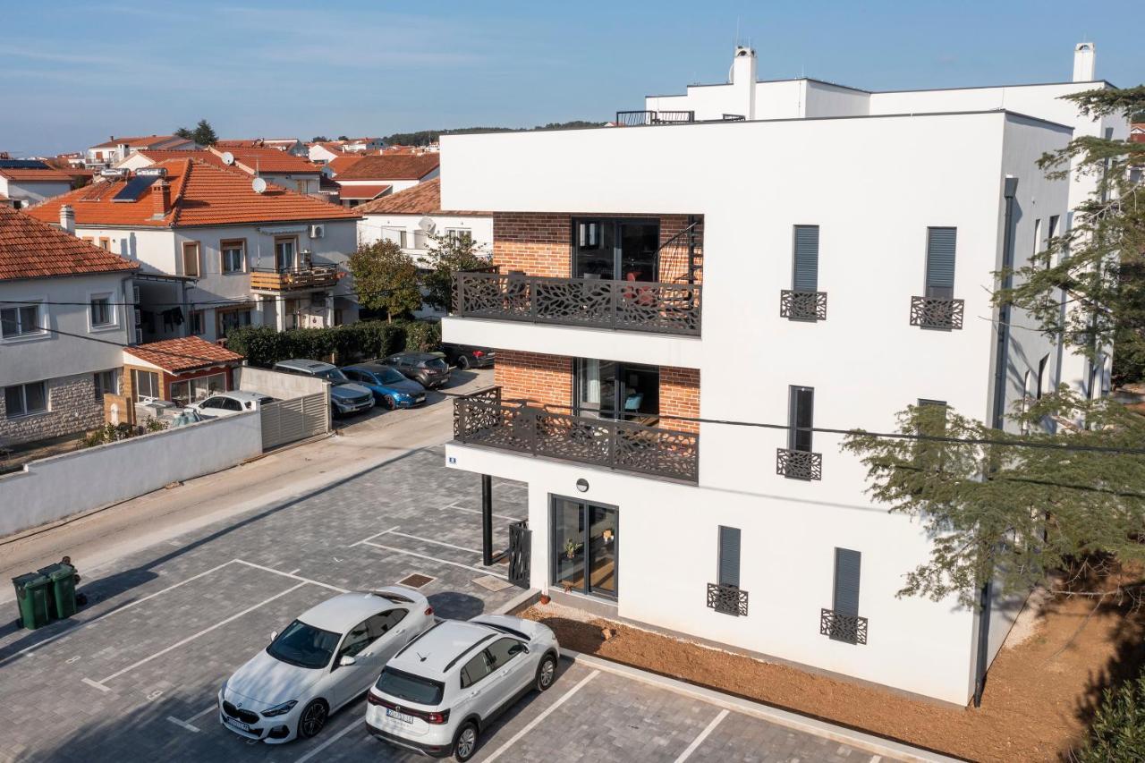 Apartment Marianne , Parking Free , 2 Bedroom & 2 Bathroom , Modern & Cozy ザダル エクステリア 写真